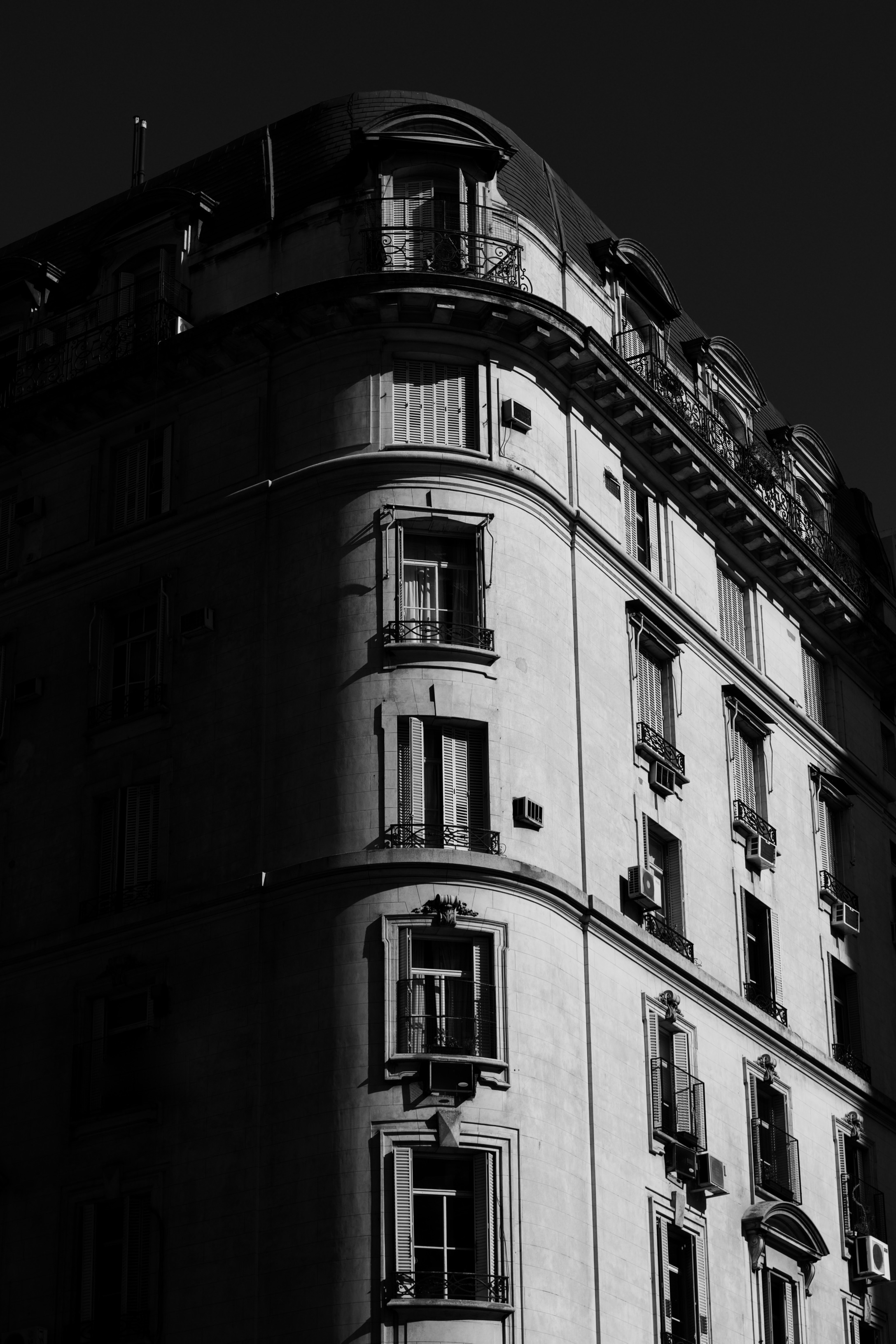 Exteriores: La sombra